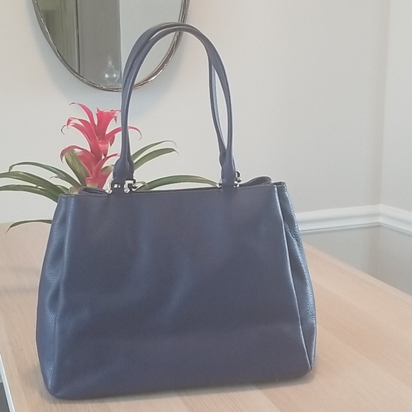 🛍SOLD🛍*NWOT* Kate Spade Tote - Picture 3 of 7